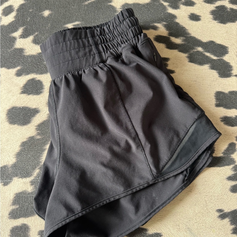 lululemon Women's high waisted hotty hot Athletic Shorts
